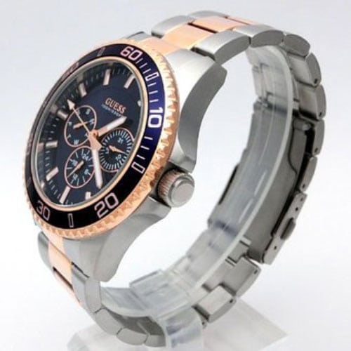 GUESS W0172G3