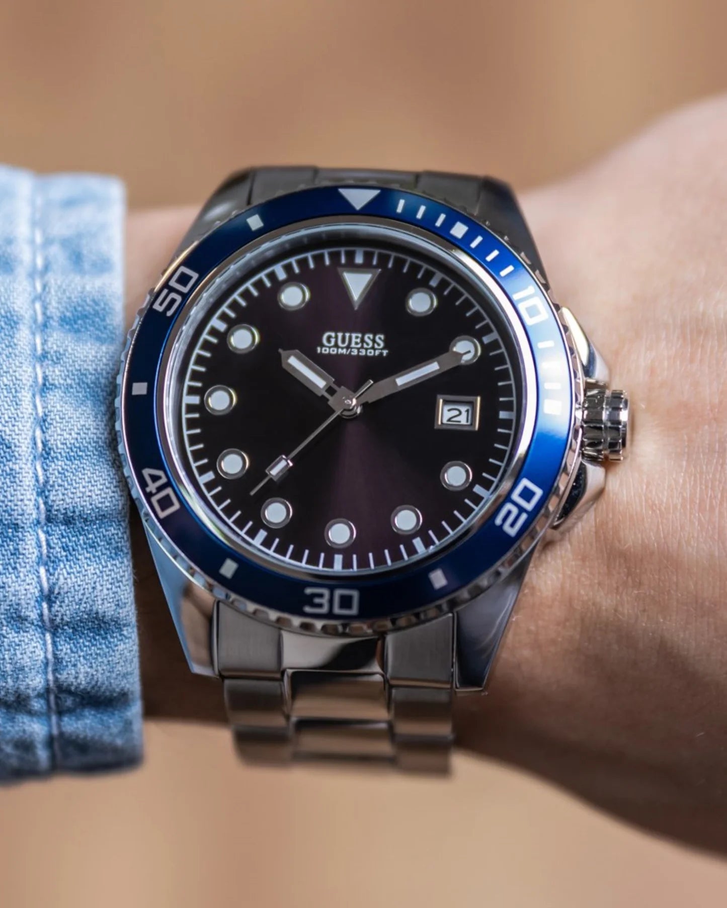 GUESS W1002G1