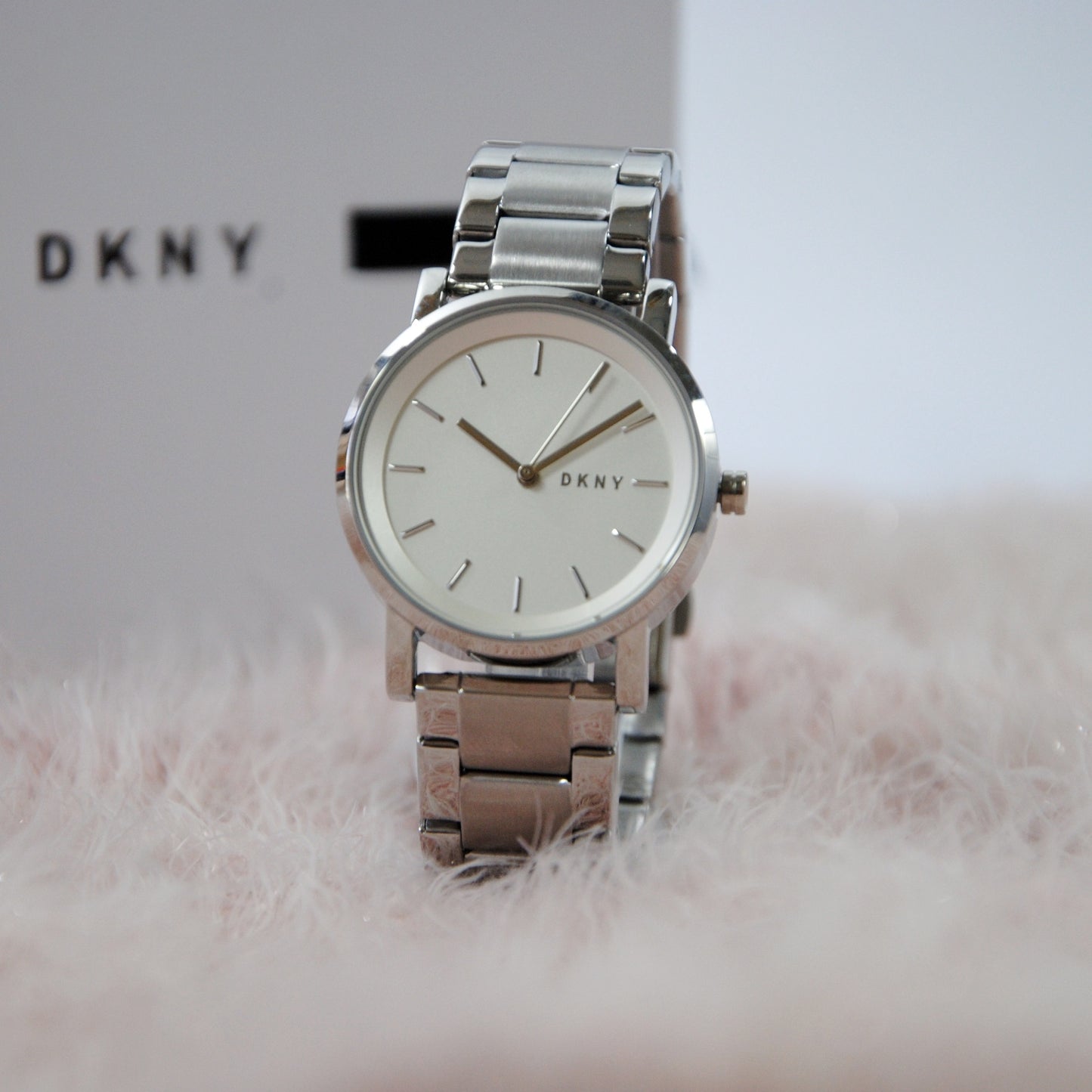 DKNY NY2342